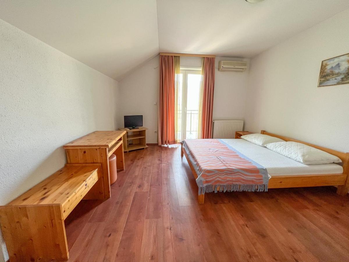 Hotel & Restaurant Babic Vranovaca Eksteriør billede