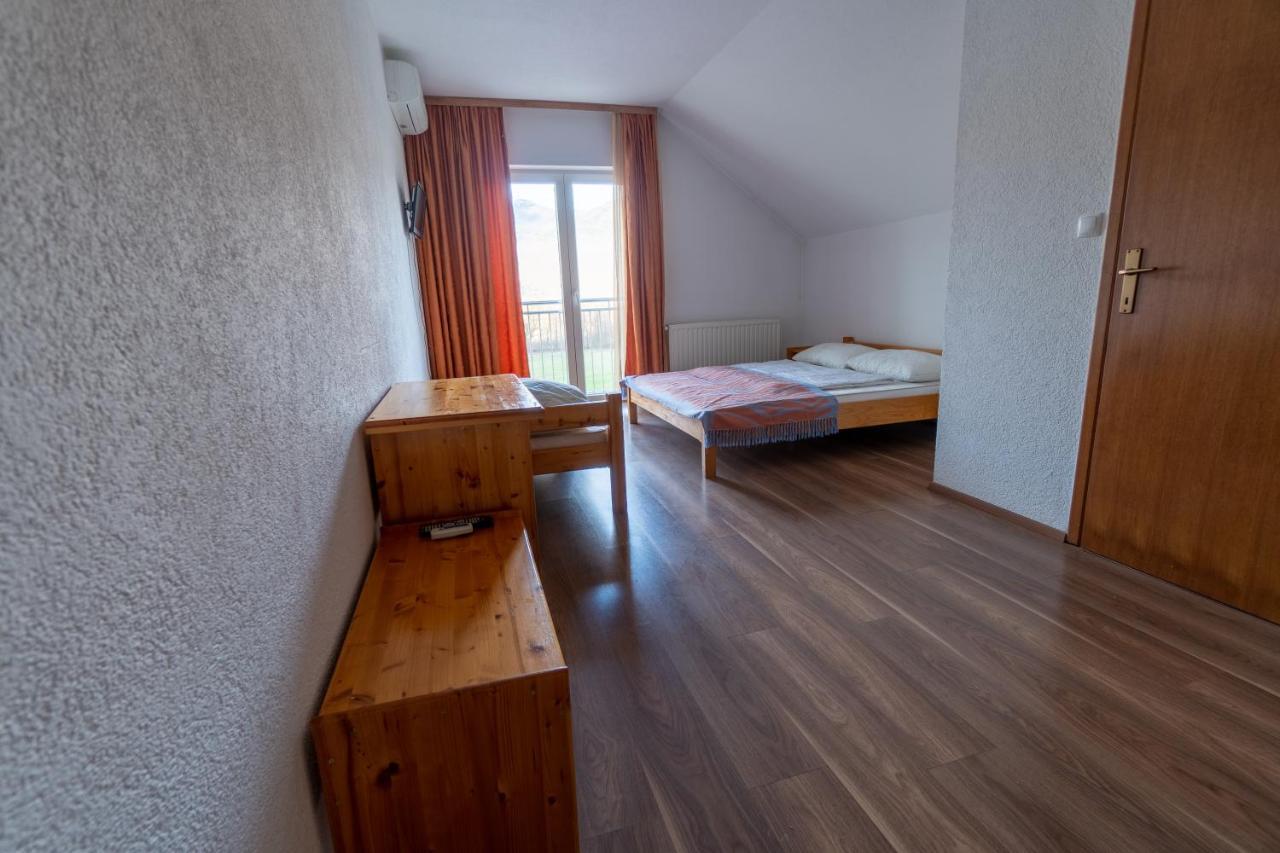 Hotel & Restaurant Babic Vranovaca Eksteriør billede