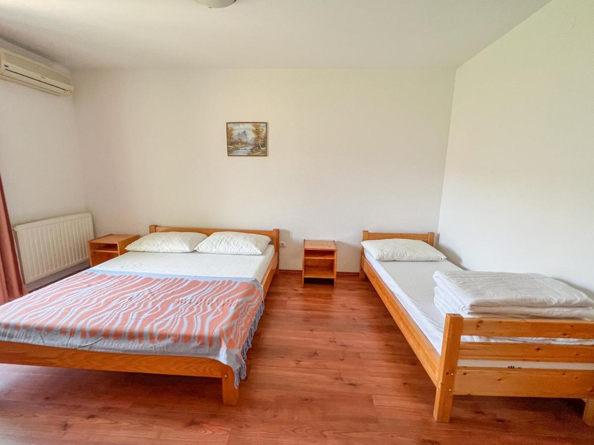 Hotel & Restaurant Babic Vranovaca Eksteriør billede